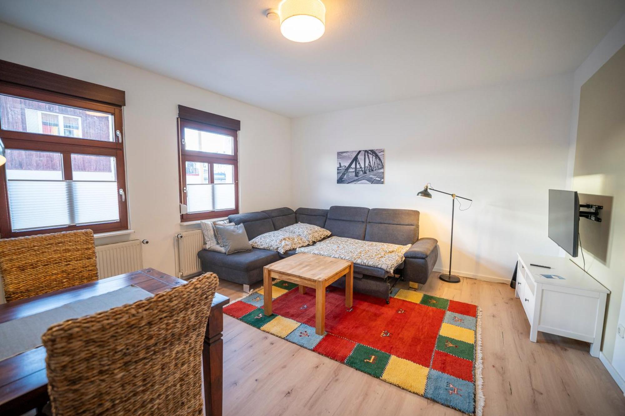 Haus Unterm Mammutbaum - Elberadweg Apartment Магдебург Екстериор снимка